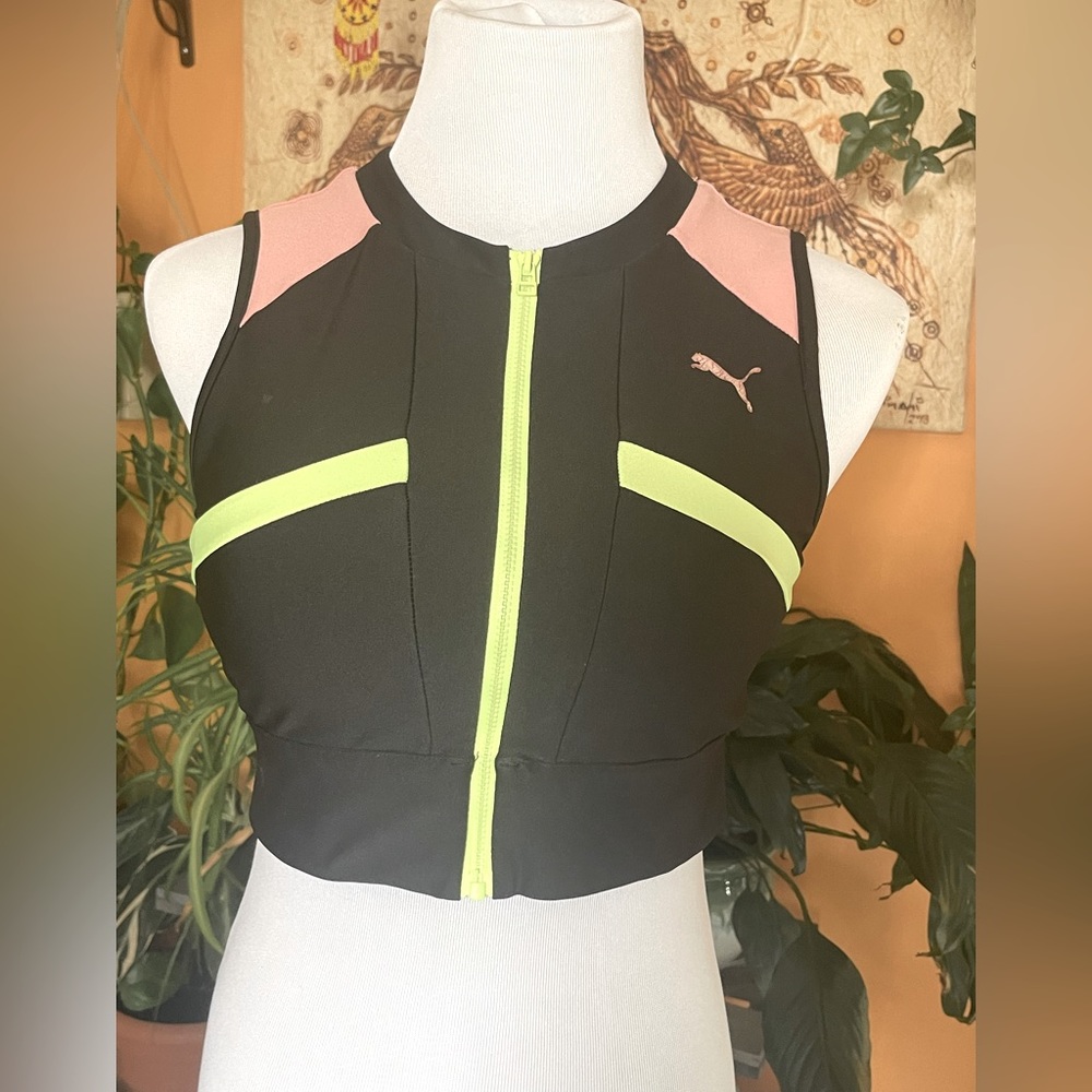 Puma Workout Zip up Vest/Crop Top - Small